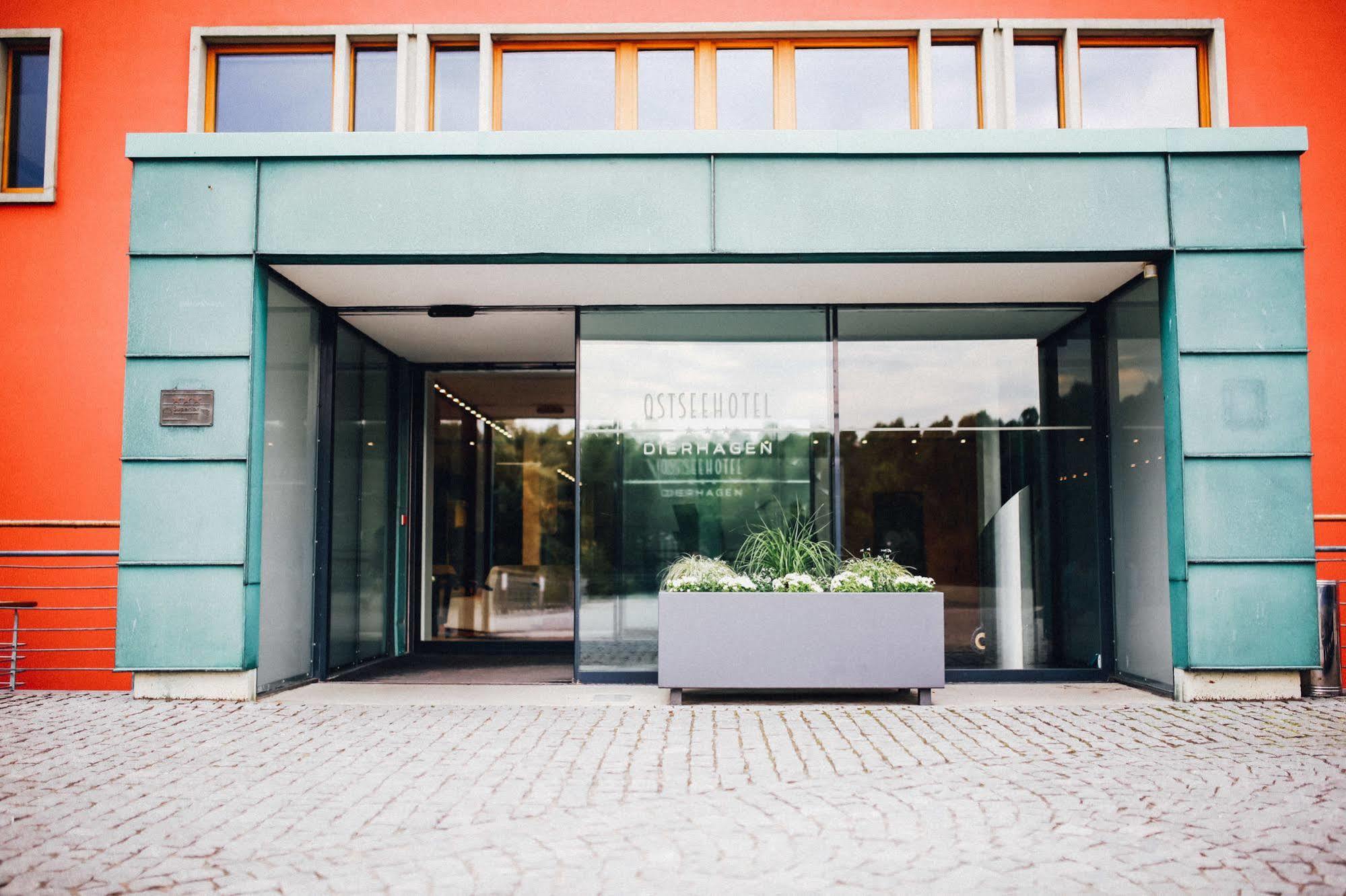 Ostseehotel Dierhagen Exterior photo
